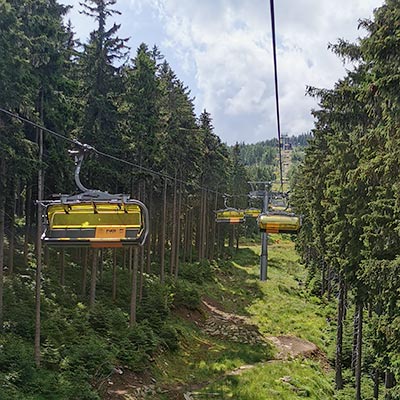 Czarna Góra położona zaledwie 15 km od naszej agroturystyki Eskapada w Starym Gierałtowie